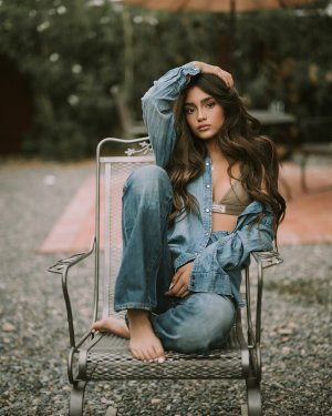 Tucson w- @erikmccormick mua @caro.takahashi styling @blushinglens.co @diesel vintage denim @urb.jpg