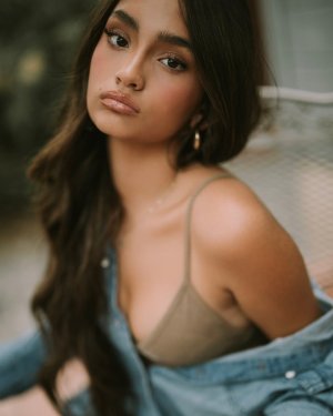 Tucson w- @erikmccormick mua @caro.takahashi styling @blushinglens.co @diesel vintage denim @u...jpg
