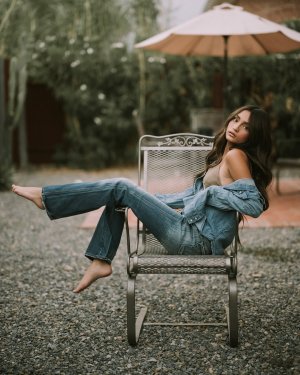 Tucson w- @erikmccormick mua @caro.takahashi styling @blushinglens.co @diesel vintage denim @u...jpg